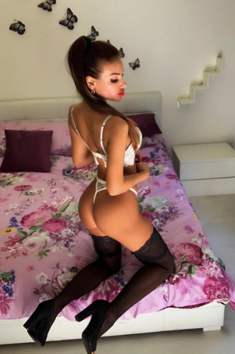 RUSSA SONO UN SOGNO IMPOSSIBILE DE DIMENTICARE SOLO DEVI LASCIARTI ANDARE A TUTTO IL RESTO CI PENSO IO