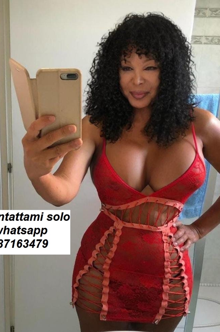 Transexmiriam TRANS TRANSEX TRANSESSALE TRANSGENDER PORCA TETTONA CULONA CAZZONE